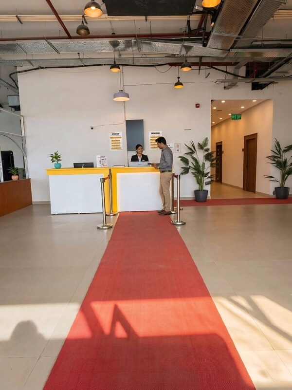 Transit POD Stay – New Delhi | Airport Transit